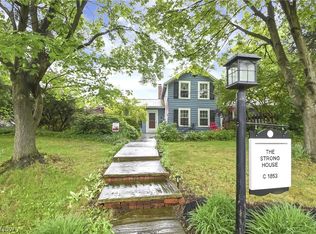 7659 River Rd, Olmsted Falls, OH 44138