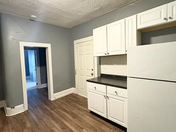 2nd image of 314 W Wood St #4