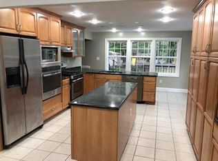 3 Paula Maria Dr, Newport News, VA 23606