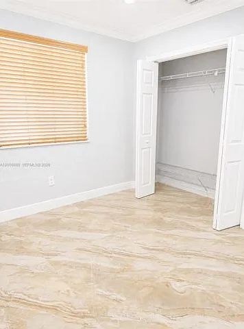 4 bed, 3.0 bath, 1980 sqft, $5,500 — Photo 3