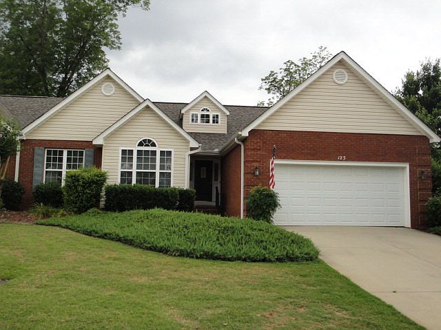 1st image of 123 Orchard Park Dr