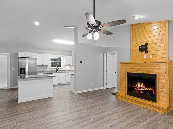 2nd image of 101 Christian Ct