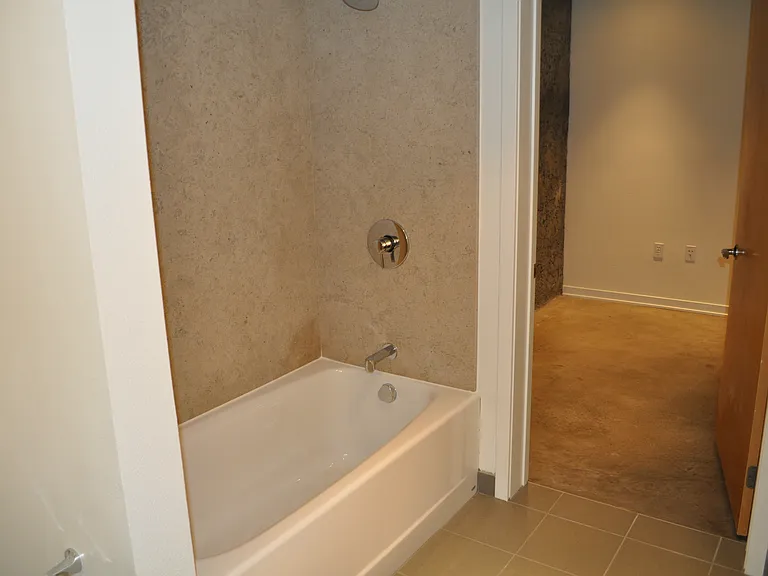 Downstairs full bath, with tub