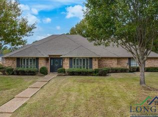 3 Gateway Dr, Kilgore, TX 75662