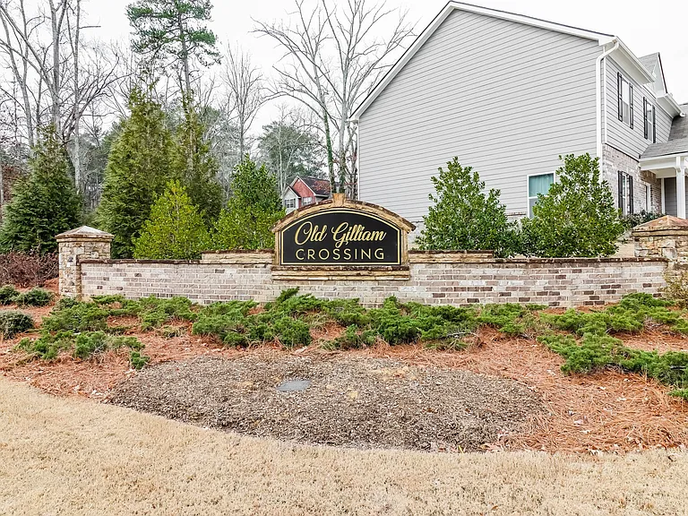 151 Innis Brook Cir — Photo 16