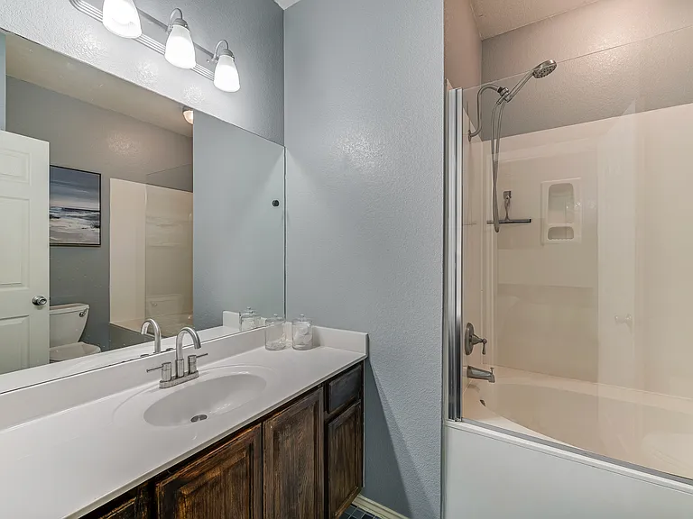 2000 Cullen Ave #14 — Photo 11