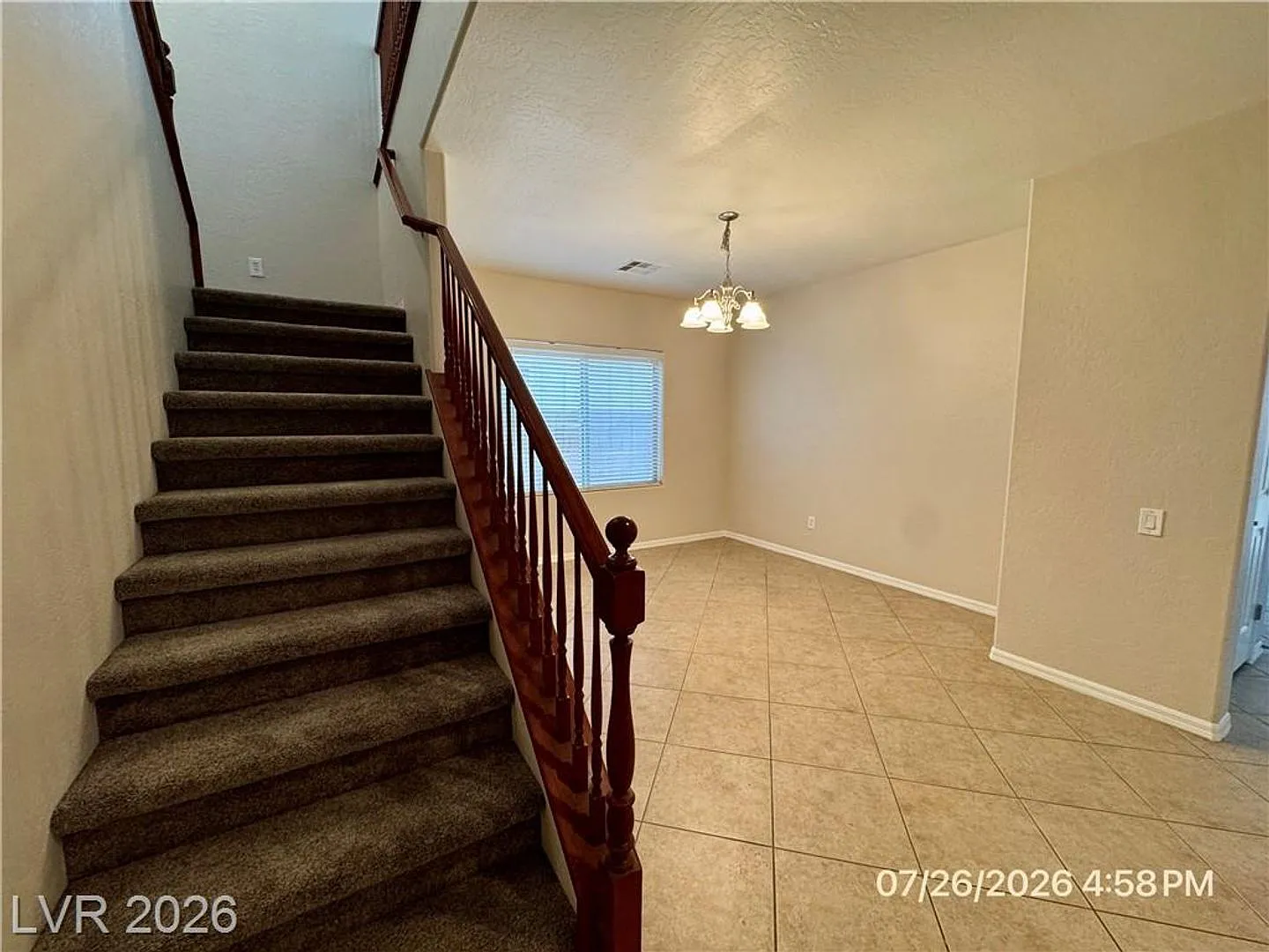 Beautiful Aliante Home with Huge Loft, New Carpet & Covered Patio — Photo 4