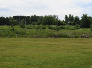 47663 Main St, Houghton, MI 49931