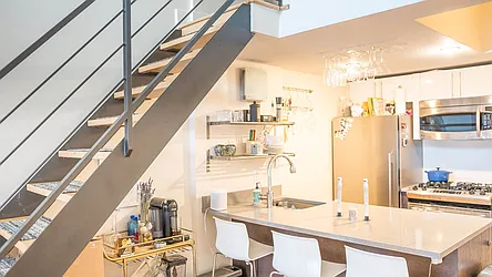 Rented by New York Casas Ltd.
