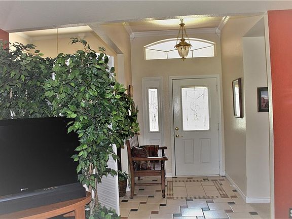 5th image of 129 Chrissa Dr