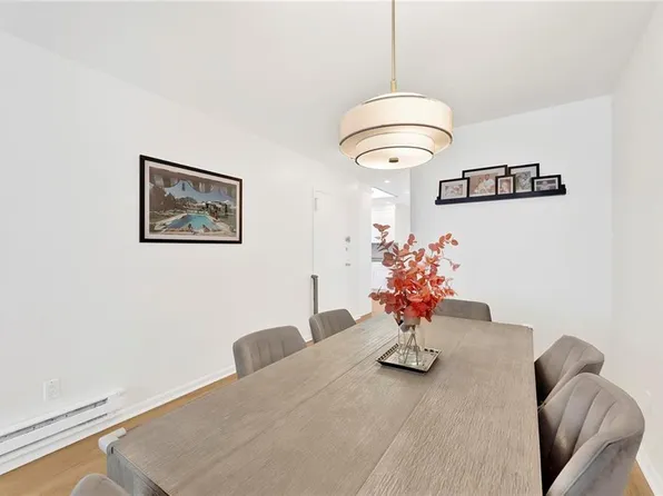 8940 Colonial Road image 5 of 20