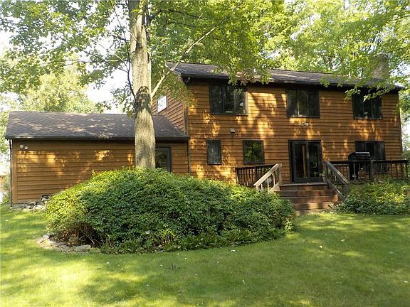 2nd image of 23 Green Pine Ln