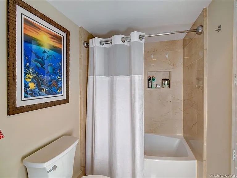 8302 Marina Villas Dr #8302 — Photo 39