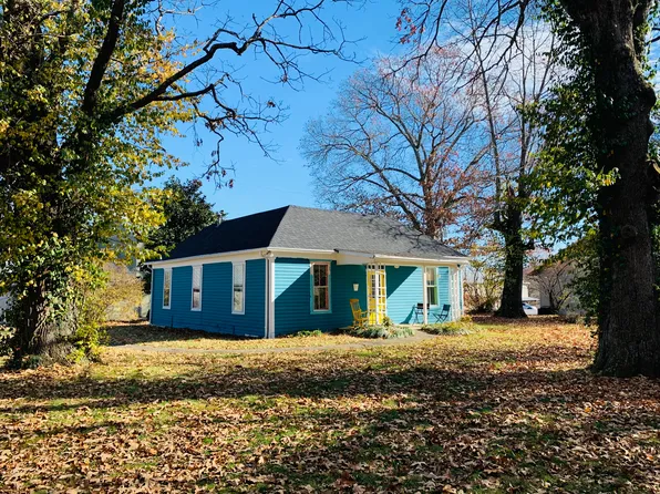 108 Lorraine Ct, Berea, KY 40403