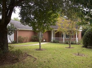 914 Edwards Ave, Fairhope, AL 36532