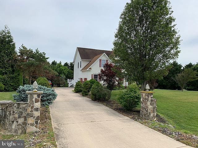 2nd image of 24 Grapevine Way