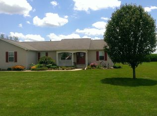 1368 Prairies Edge Dr, Paris, IL 61944