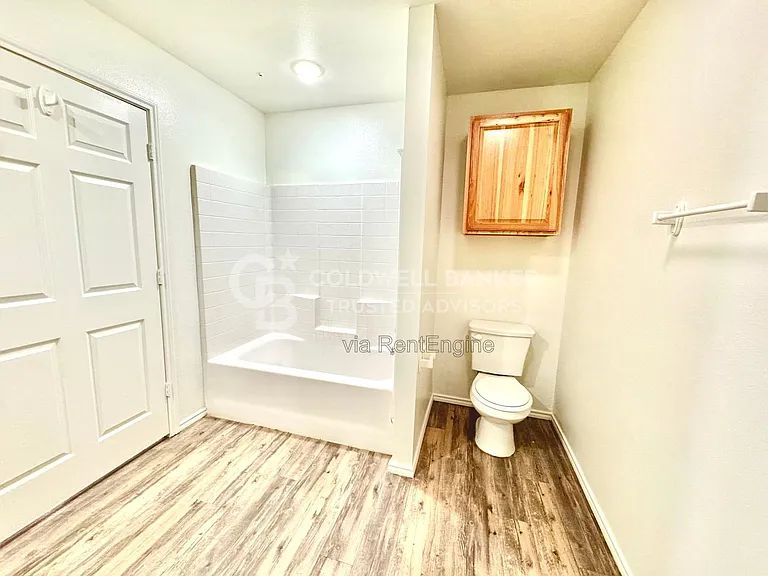 2117 E Broadway #1 — Photo 8