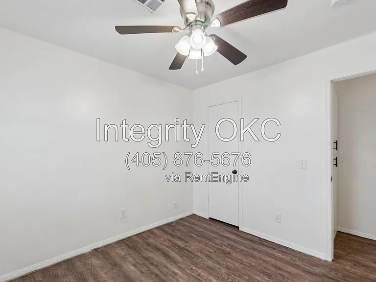 8514 Candlewood Dr — Photo 34