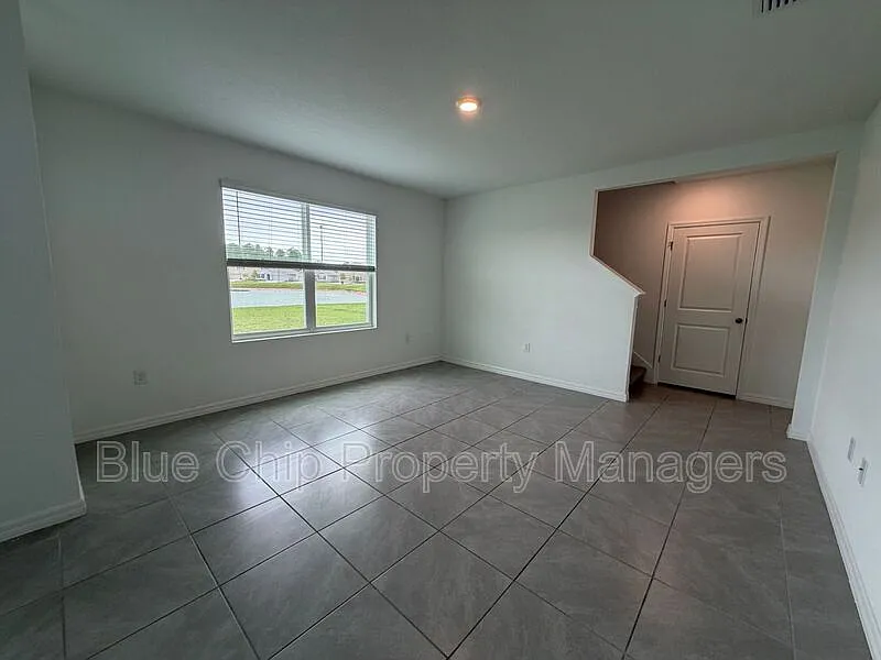 Building Photo - 10621 Quail Grove Way