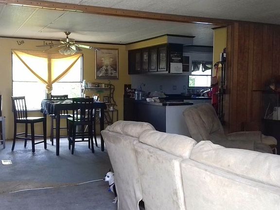 4th image of 8 Judith Ct #House
