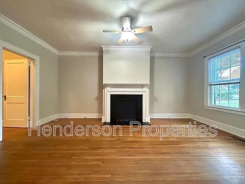 2 bed, 1.0 bath, 1040 sqft, $1,775 — Photo 3