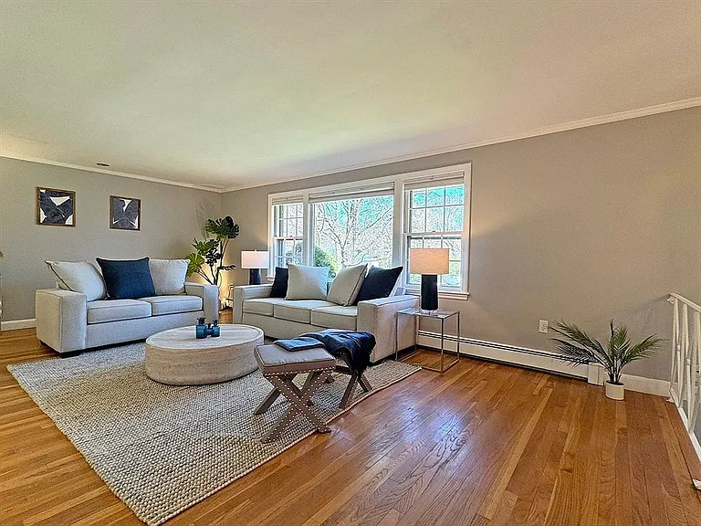 43 Sherburn Cir — Photo 26