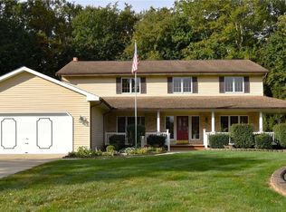 12195 Aldersyde Dr, Valley View, OH 44125