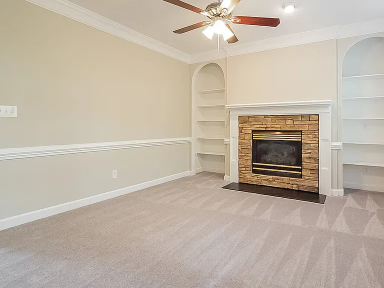 900 Birkdale Dr — Photo 5