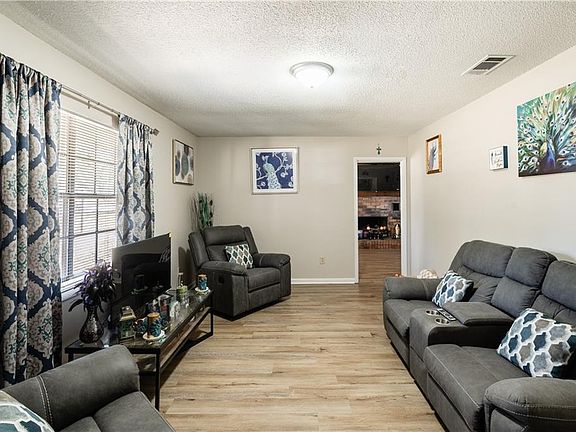 5th image of 8053 Old Cherry Dr N