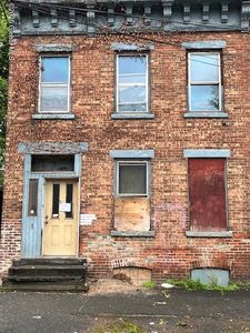 11 101st Street, Troy, NY, 12180