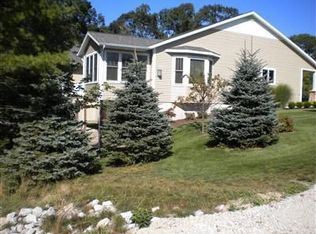 1283 Blue Heron Dr, Ludington, MI 49431