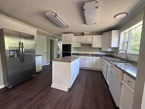 4th image of 4065 Ruffin Road