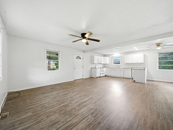 5th image of 1828 Dellwood Dr