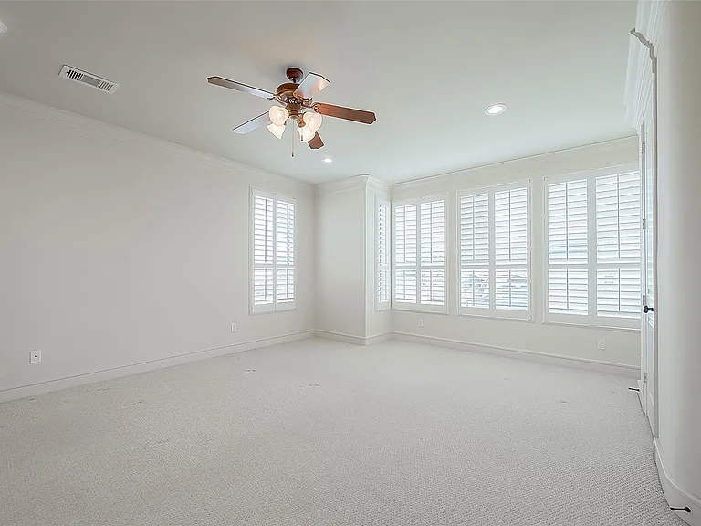 1804 Haddon St — Photo 34