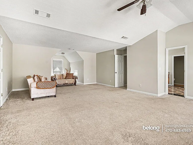 1439 Alice Ave — Photo 11