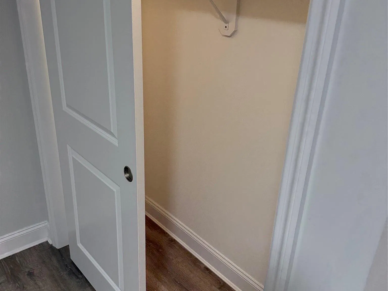 1 bed, 1.0 bath, 850 sqft, $2,500 — Photo 3