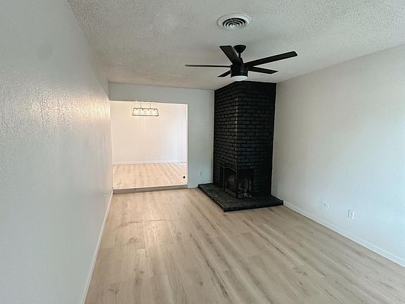 3rd image of 411 Elizabeth Way