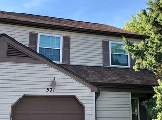 531 Nebraska Cir, Carol Stream, IL 60188