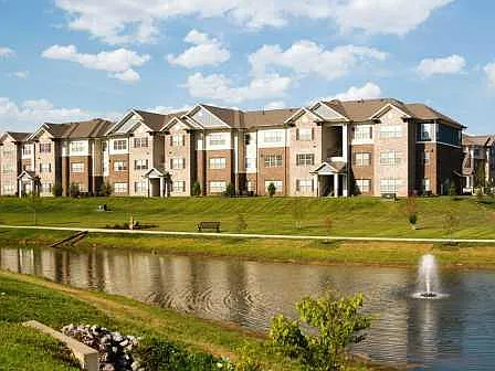 Vintage Crossing Apartments — Photo 25