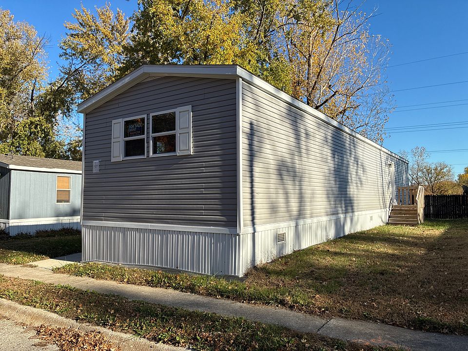 2nd image of 7205 Aspen Dr