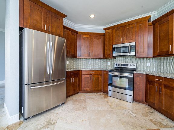3rd image of 7173 Chesapeake Cir