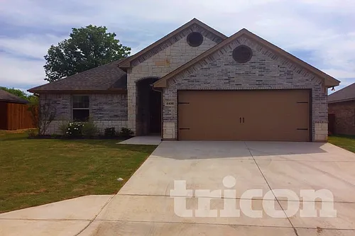 4406 Logan Cir Photo 1