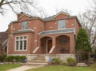 1029 S Hamlin Ave, Park Ridge, IL 60068