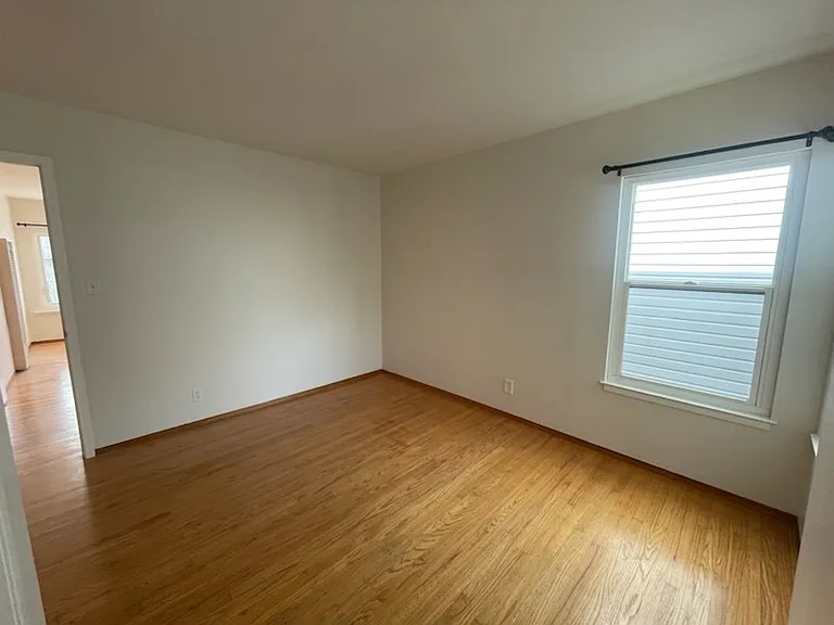1332 California St #8 — Photo 7