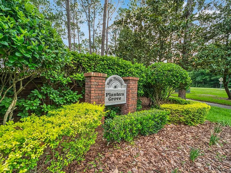 8025 SW 47th Ct — Photo 37