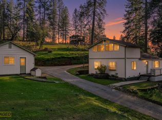 17630 Ridge Rd, Pine Grove, CA 95665