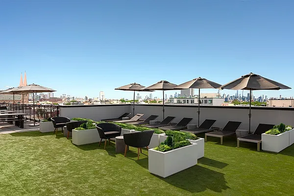 Rented by Bold New York | media 37