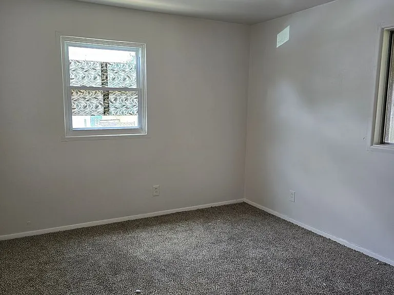 1143 Saint Rose Ln — Photo 14