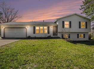 58446 W Greenfield Ct, Three Rivers, MI 49093